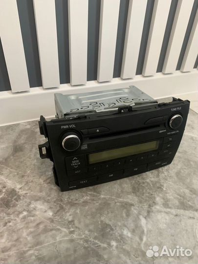 Штатная магнатола Toyota
