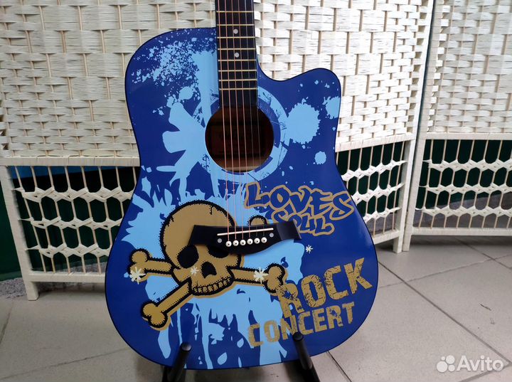 Гитара акустическая