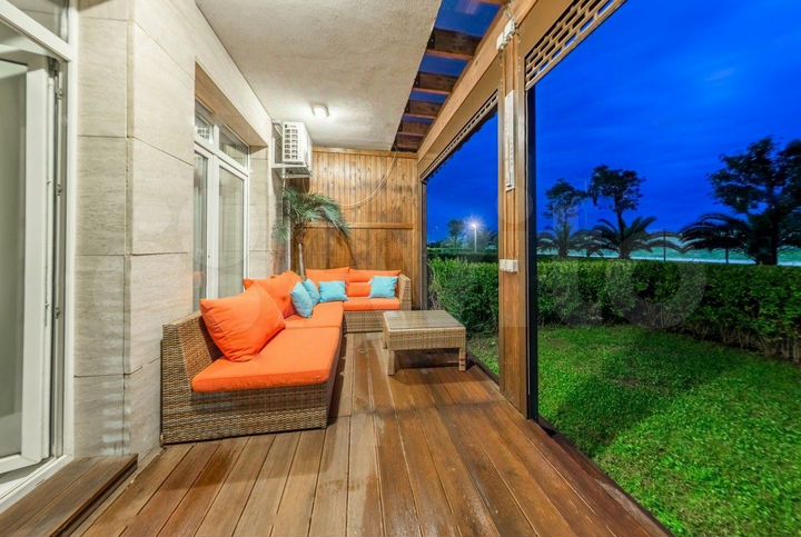 3-к. квартира, 91 м², 1/4 эт.