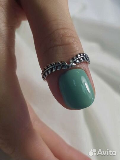 Маникюр и педикюр