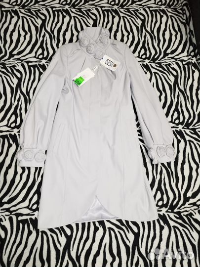 Пальто весеннее 44 новое