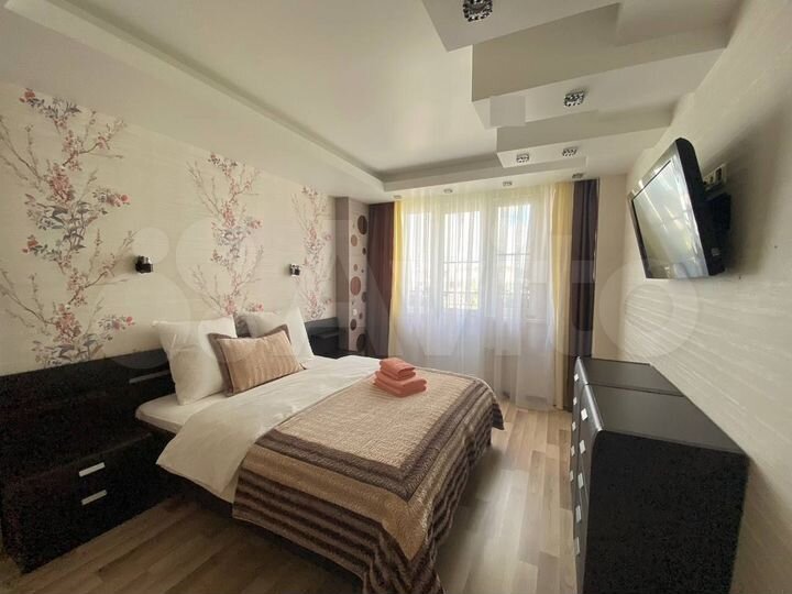 3-к. квартира, 100 м², 5/5 эт.