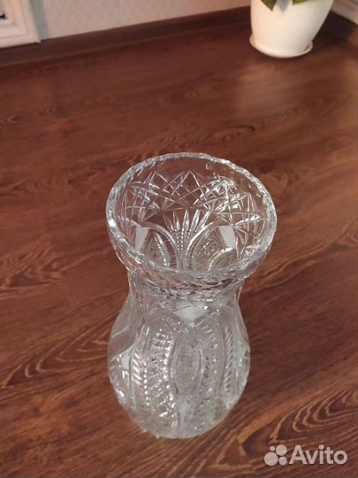 Ваза хрустальная