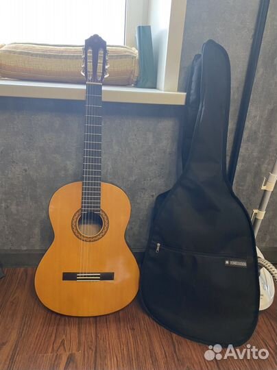 Акустическая гитара