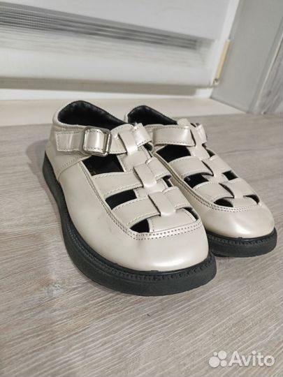 Босоножки для девочки