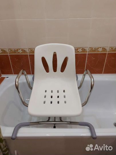 Сиденье для ванны