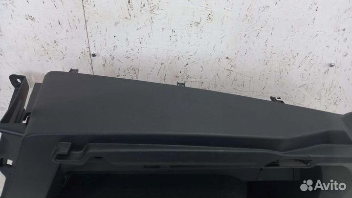 Обшивка багажника правая Volkswagen Tiguan 2