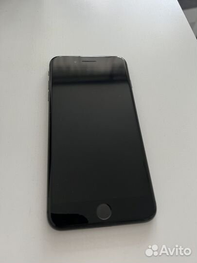 iPhone 8 Plus, 128 ГБ