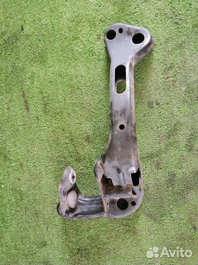 Кронштейн кпп Bmw X3 E83 N52B25A 2008