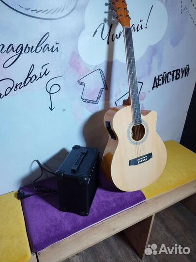 Гитара электроакустическая