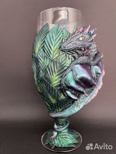 Бокал для напитков с декором 