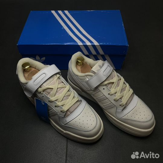 Adidas forum low