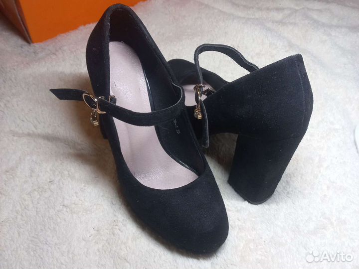 Туфли женские замшевые