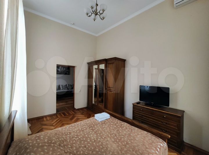 3-к. квартира, 88 м², 2/5 эт.