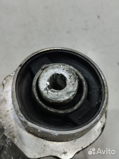 Рычаг подвески(передний правый)