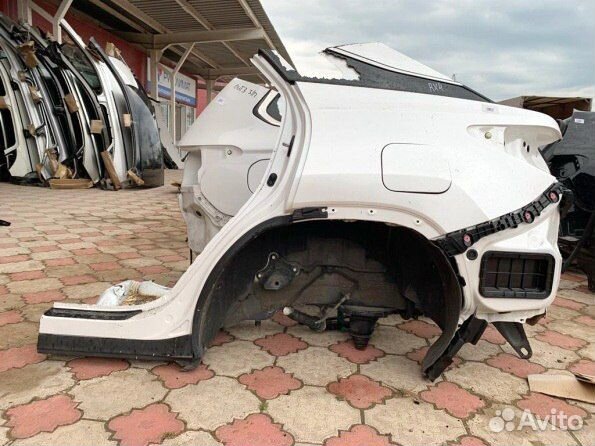 Четверть задняя левая Lexus RX 4 300