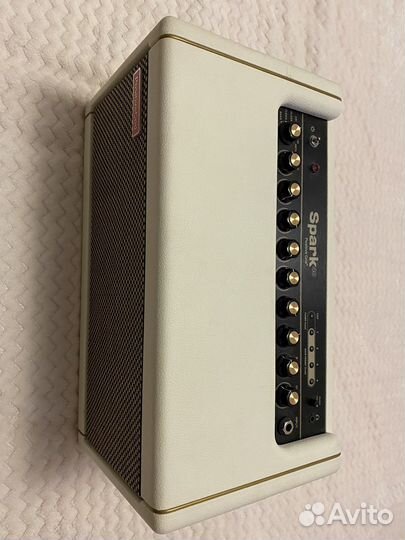 Гитарный комбоусилитель