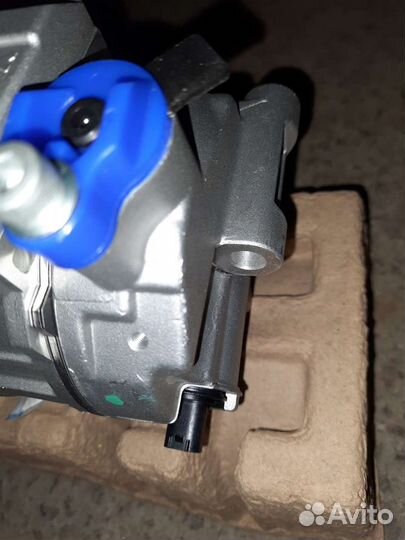 Компрессор кондиционера на мерседес 639