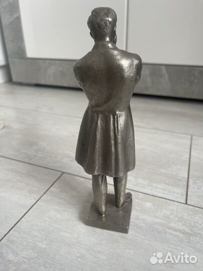 Скульптуры: