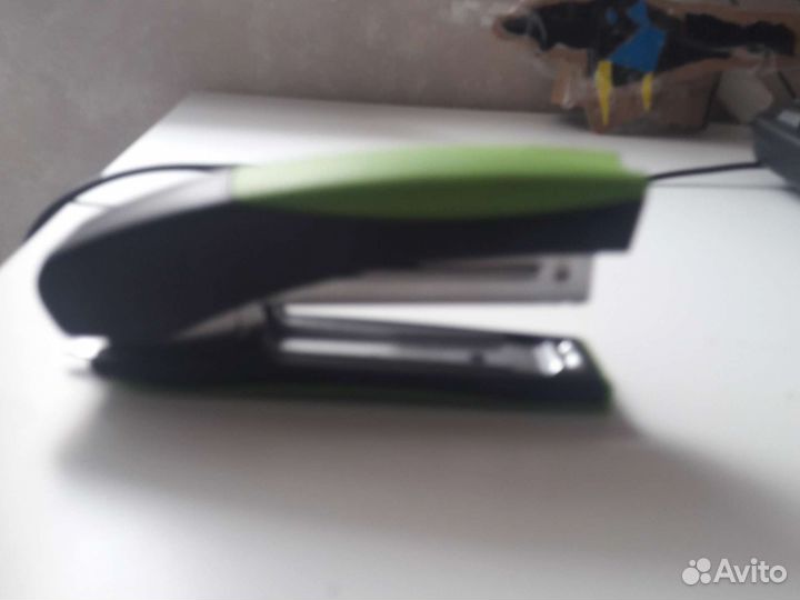 Степлер (без скоб)