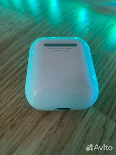 AirPods 2 новые, полный комплект + чехол
