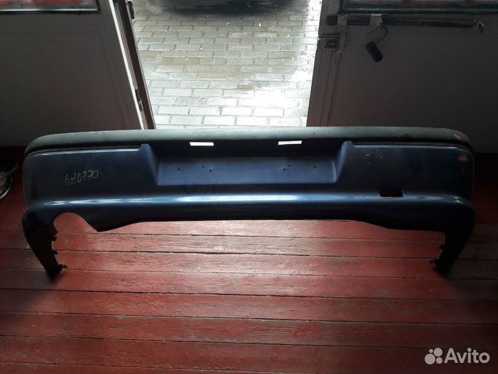 Продам задний бампер на Рено 19