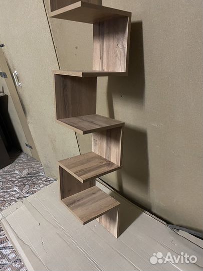 Полка настенная угловая