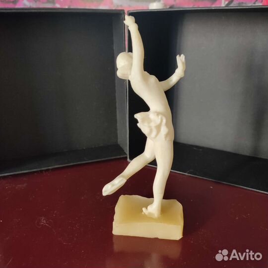 Статуэтка фигуристка винтаж СССР