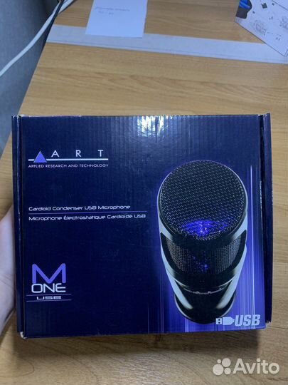 Микрофон M One