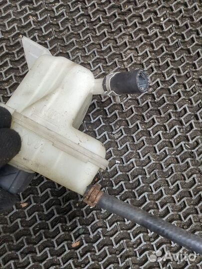 Бачок расширительный Nissan Qashqai, 2007