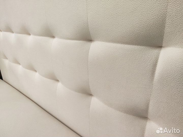 Кровать. Кровать с матрасом