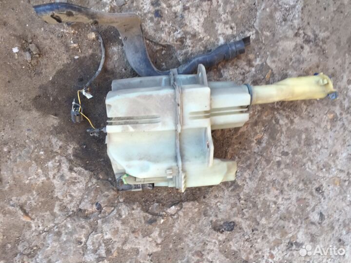 Бачок омывателя Вольво s80 Volvo