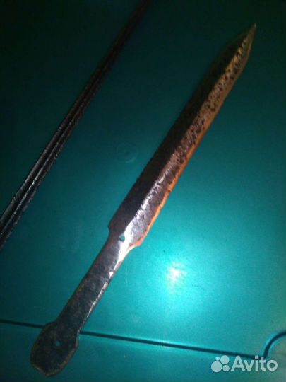 Старинный кинжал. Пмв