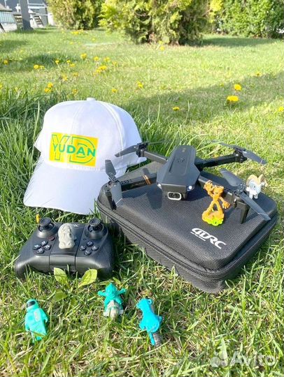 Дрон с камерой E88 Pro / E99 Pro / V4