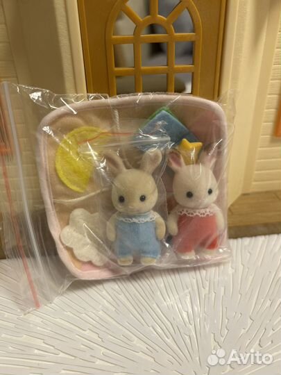 Sylvanian families дом и семья той пуделей