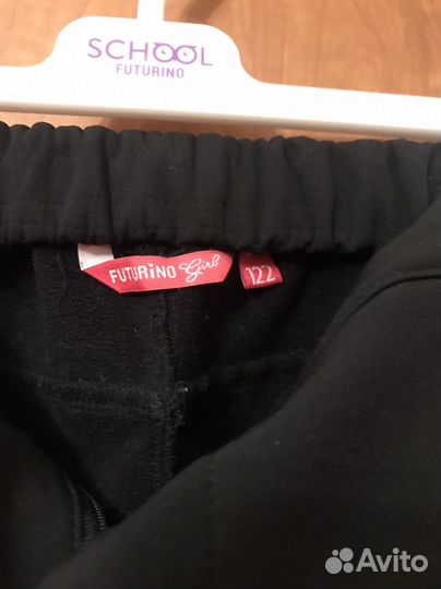 Брюки на девочку 134