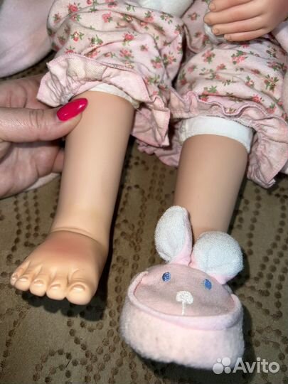 Виниловая кукла