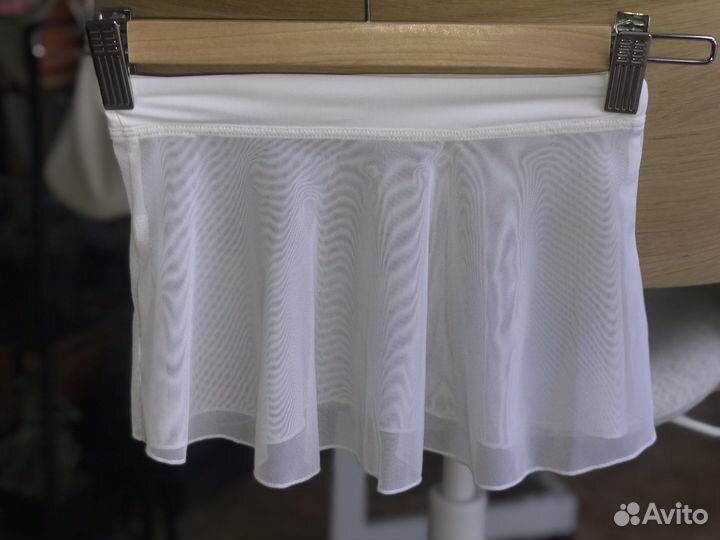 Гимнастический купальник и юбка р 122-128