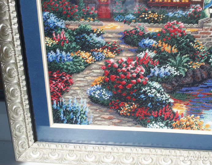 Картины, вышитые крестиком и бисером