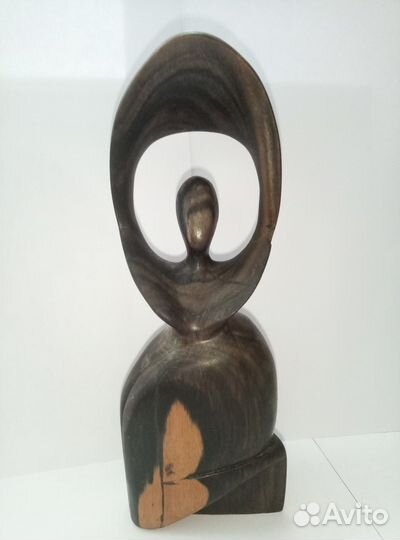 Статуэтки из черного дерева