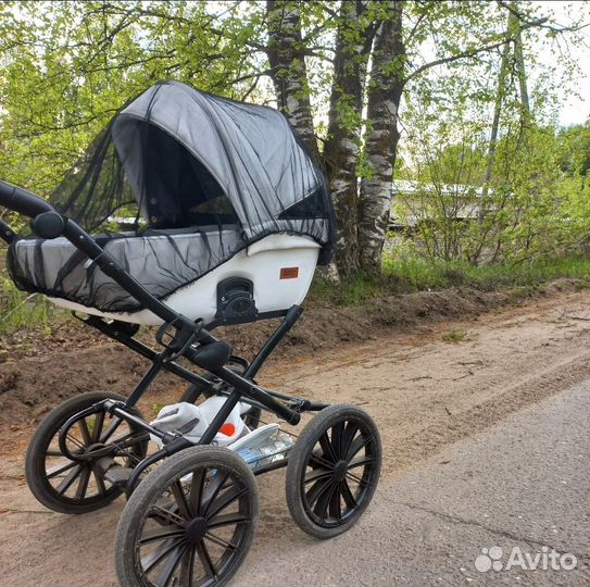 Коляска 2 в 1 RikoBasik