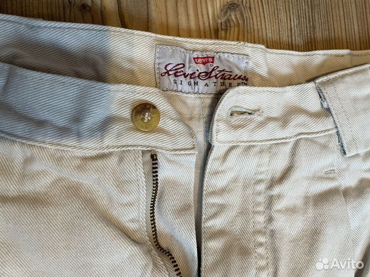 Шорты женские Levis