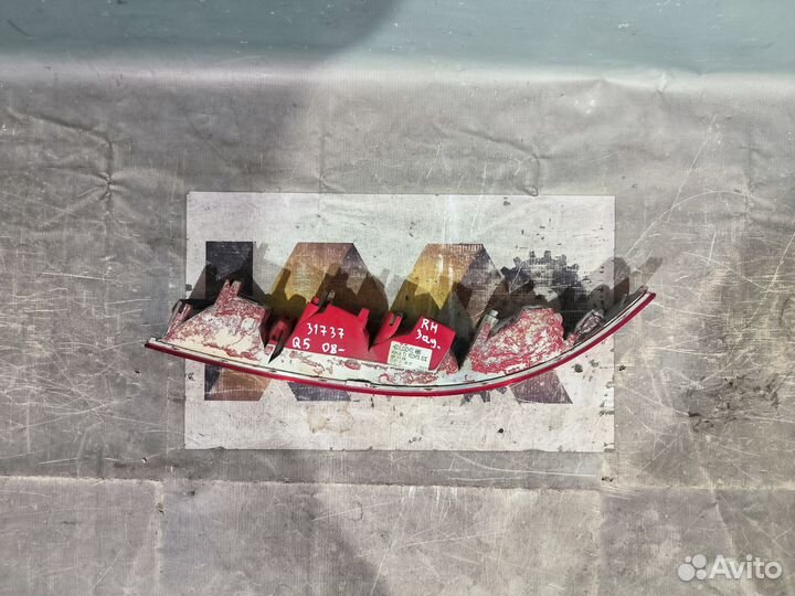 Ауди Q5 2008- Фонарь правый в бампер 31737