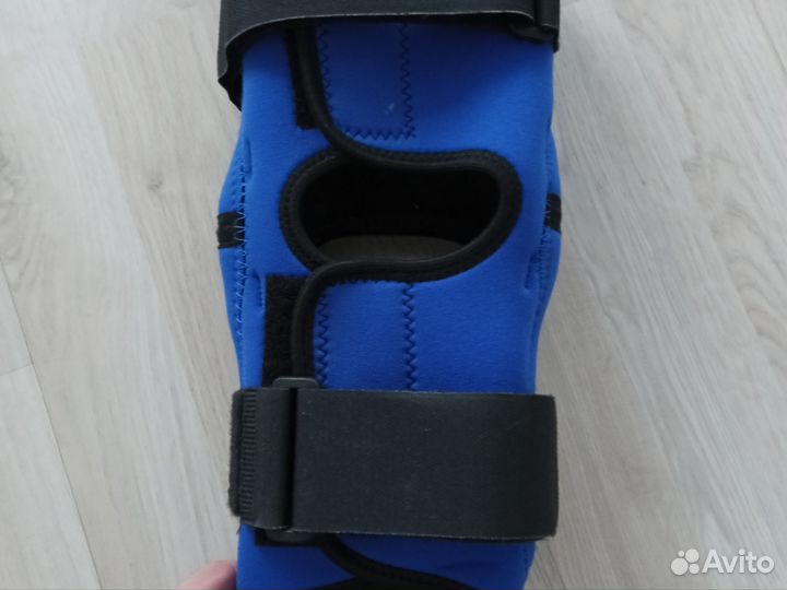 Ортез на коленный сустав