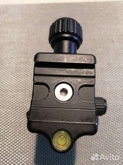 Штативная шаровая головка Benro B0G