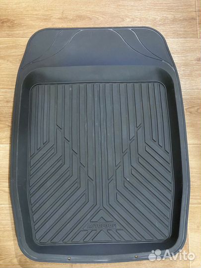 Автоковрик универсальный autoprofi (новый)