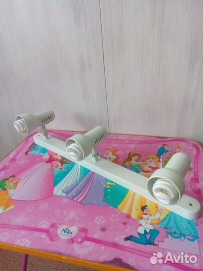 Поворотный светильник