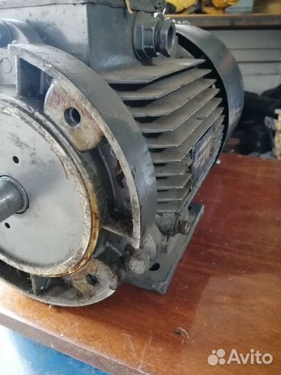 Электродвигатели с хранения