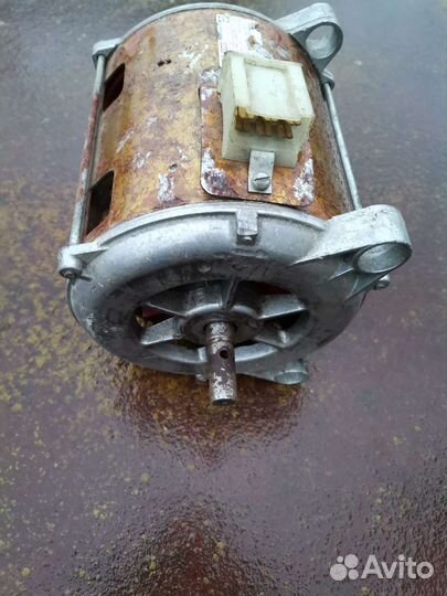 Электродвигатель от стиральной машины