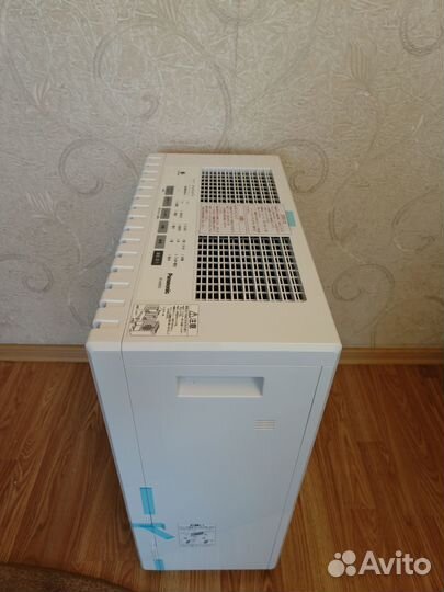 Увлажнитель-ионизатор воздуха Panasonic KXP-23